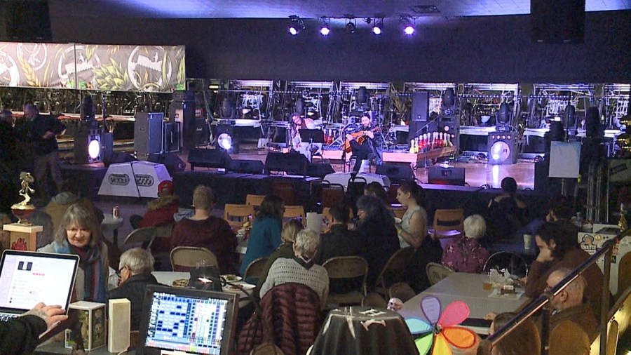 LOOP Youngstown hosts Variety Show and Art Raffle
