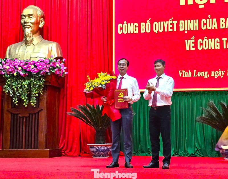 Công bố quyết định của Ban Bí thư Trung ương Đảng về công tác cán bộ