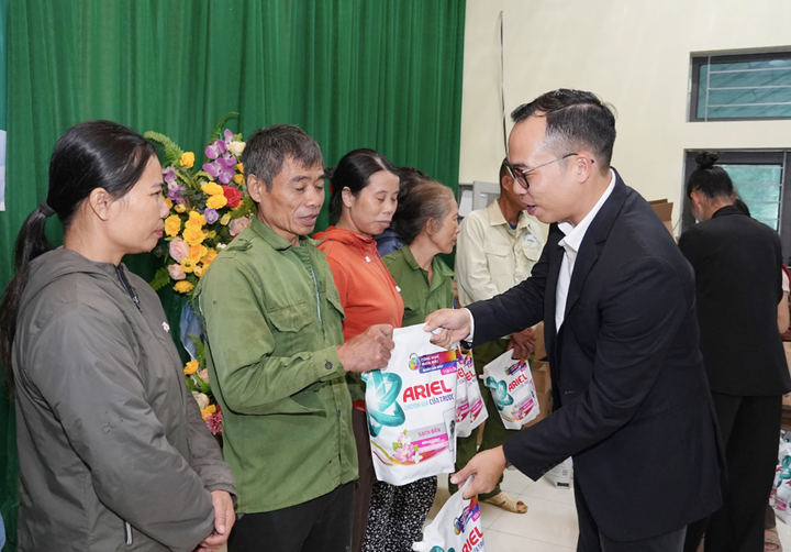 Tập thể P&G Việt Nam cam kết luôn đồng hành cùng cộng đồng cần được giúp đỡ và sẽ tiếp tục triển khai các sáng kiến dài hạn thông qua đối tác để giúp cộng đồng phục hồi và phát triển bền vững.