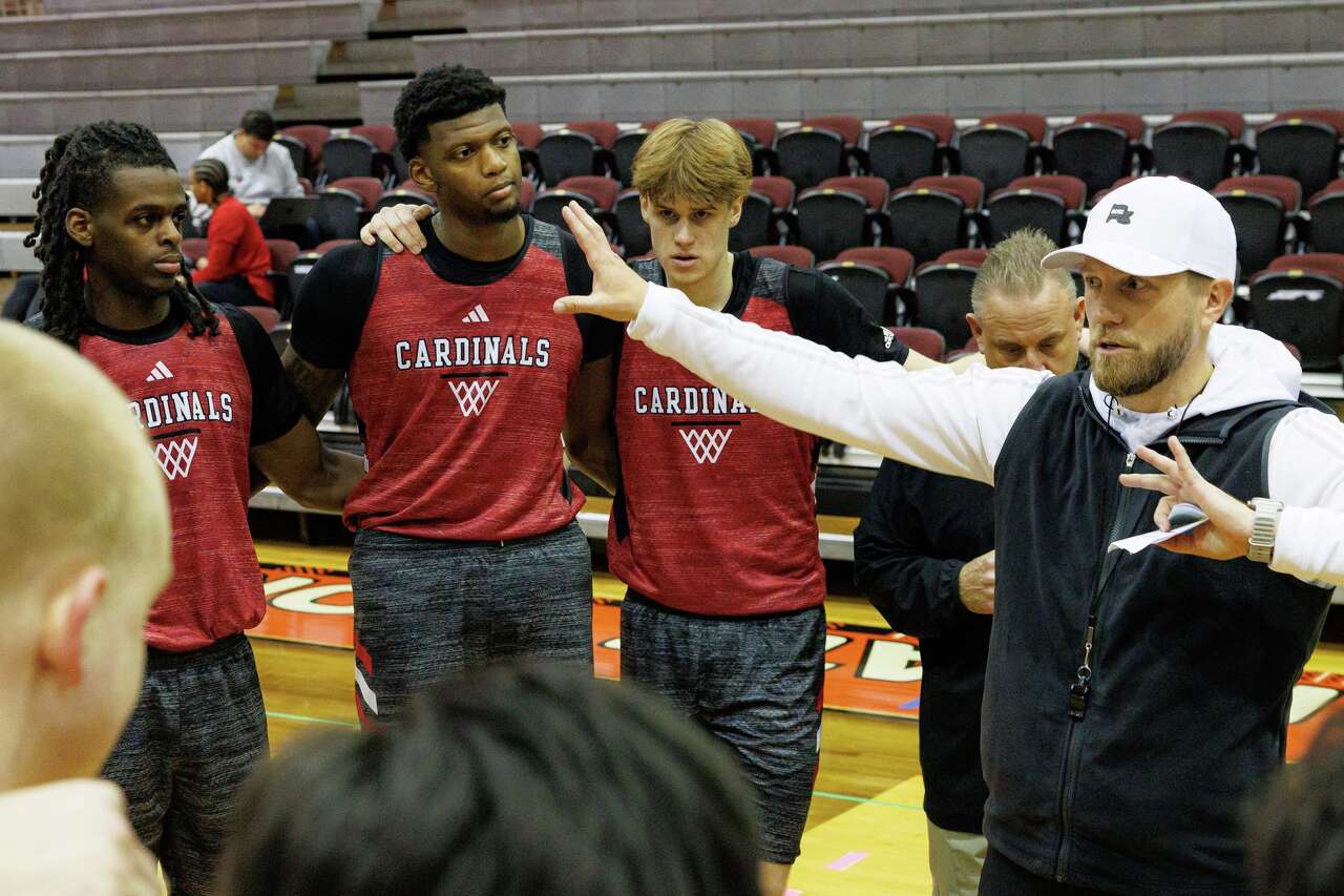 UIW men's basketball falls short in upset bid at Indiana