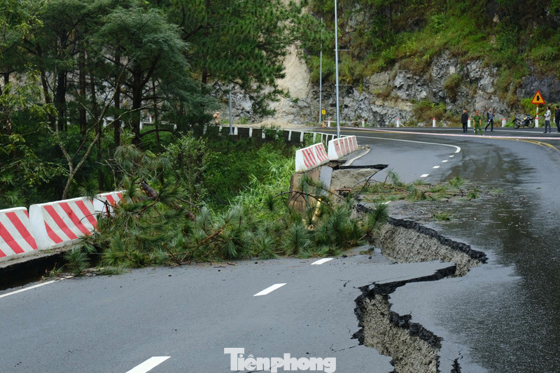 Công bố tình huống khẩn cấp về thiên tai đường đèo Prenn