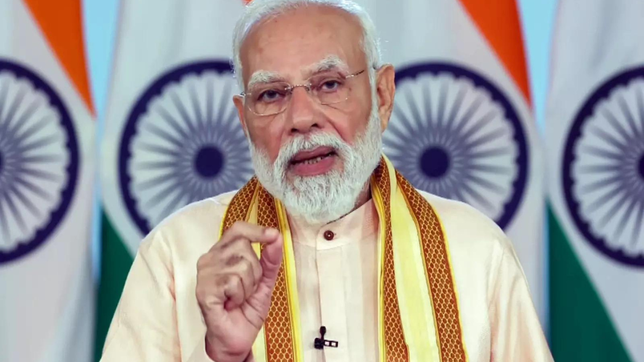 ‘Deeply saddened’: PM Modi condoles Medina tragedy; assures full ...