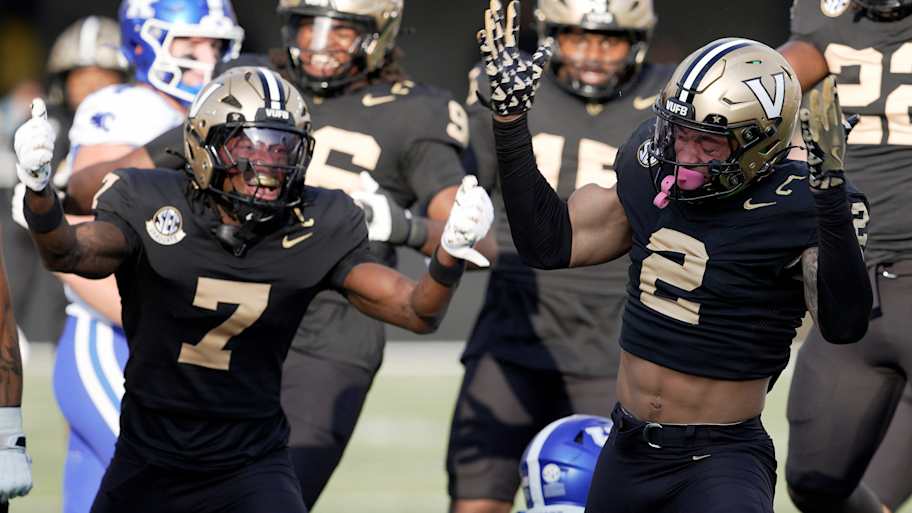 Where Vanderbilt Landed in Coaches Poll, AP Top 25 after Week 13