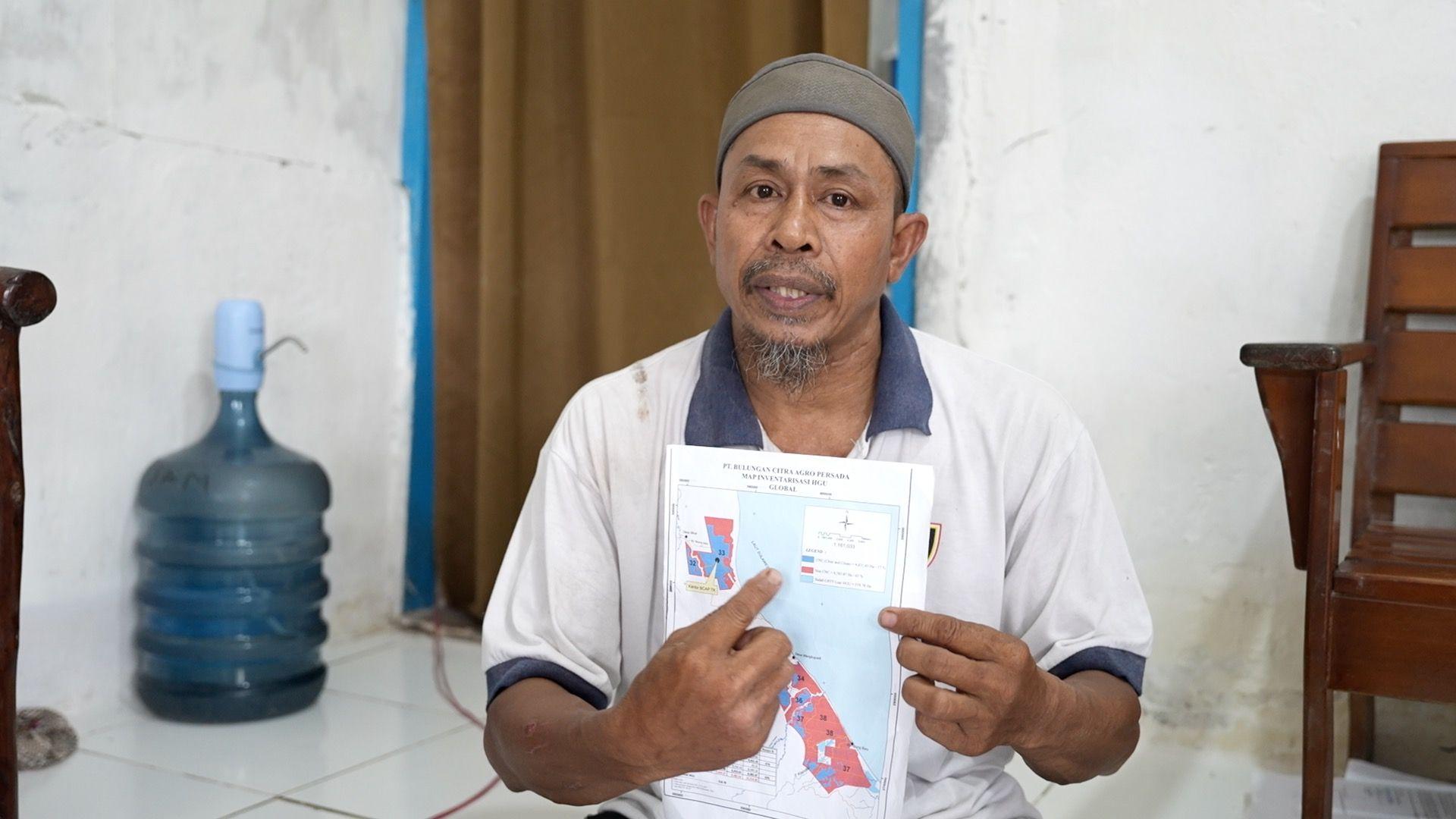 Samsu menunjukkan peta klaim kepemilikan lahan setelah adanya Proyek Strategis Nasional.