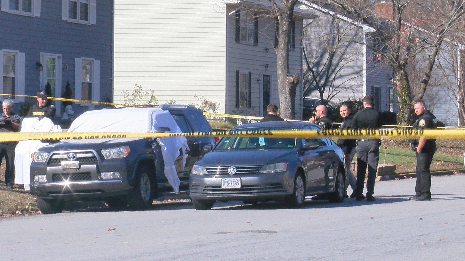 Man found shot to death inside vehicle in Chesterfield