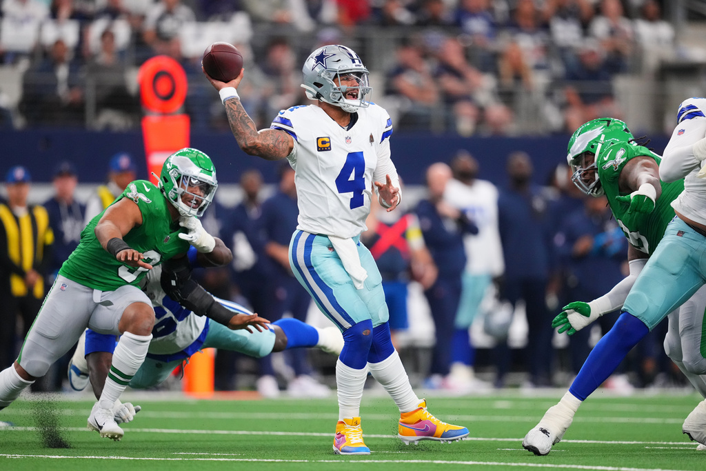 Dak Prescott breaks Tony Romo #39 s franchise record for yards passing with