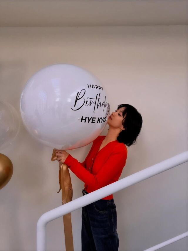 배우 송혜교가 44번째 생일을 맞은 근황을 전했다. / 송혜교 인스타그램