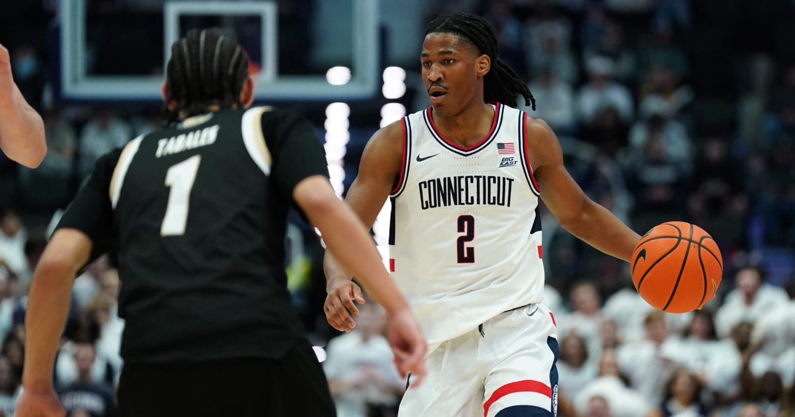 No. 3 UConn bounces back with 72-49 win over Bryant