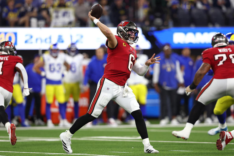 Stafford and Adams connect for 2 more TDs while NFC-leading Rams roll ...