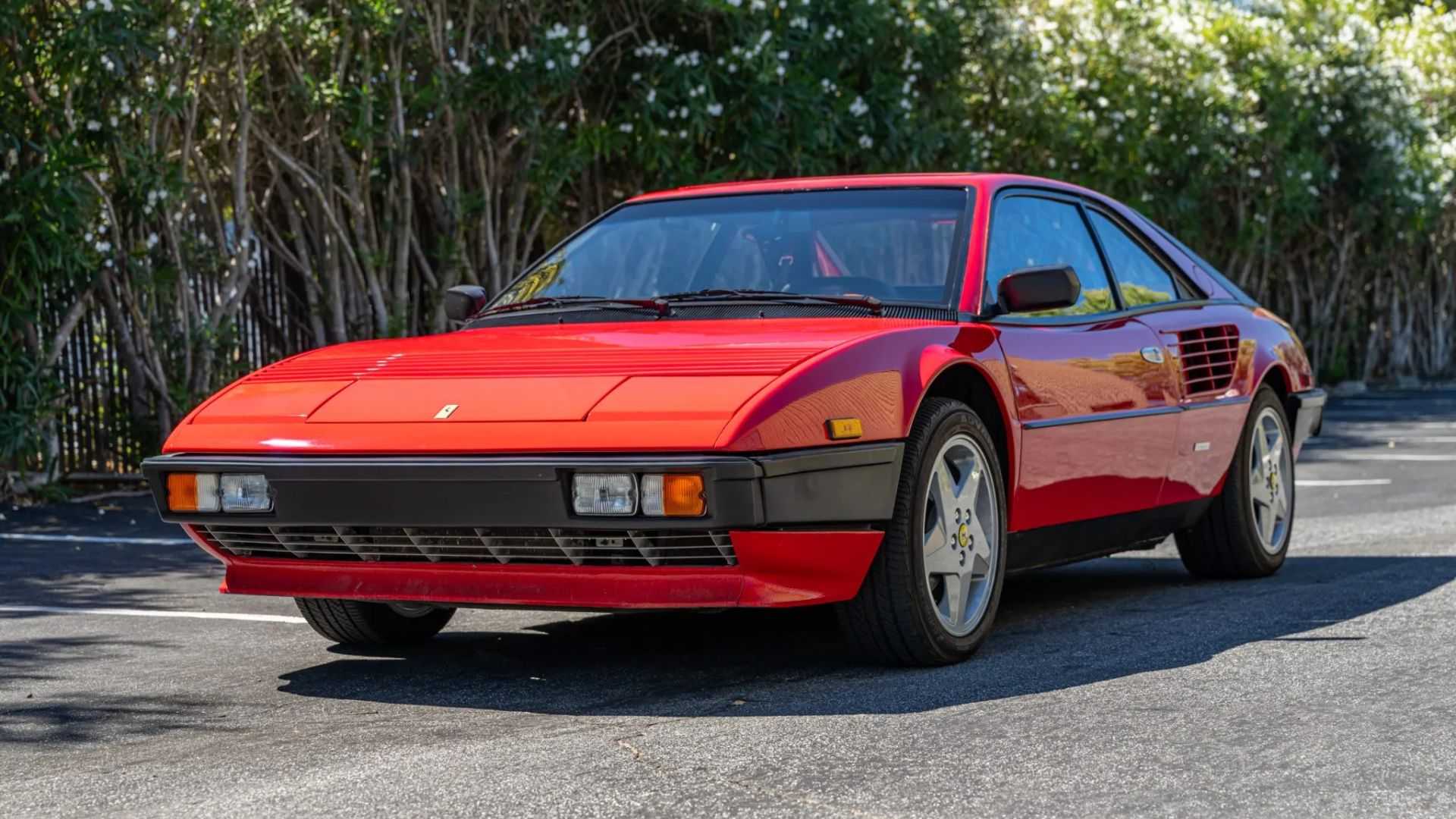 1982 Ferrari Mondial front nearside
