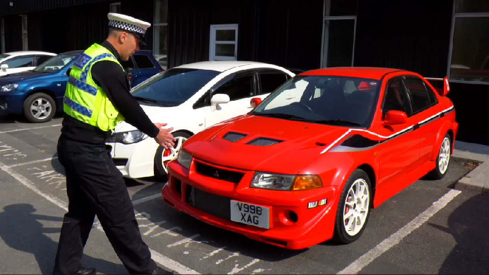 5 Illegal Car Mods Drivers Often Miss