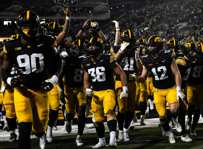 Iowa football holds, Nebraska slides in this week's USA TODAY Re-Rank