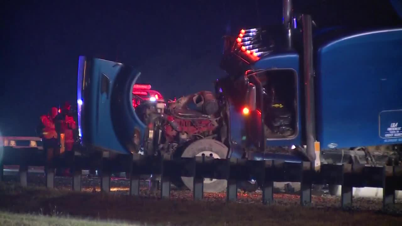 Crash involving rolled-over semi-trailer shuts down northbound I-35 ...