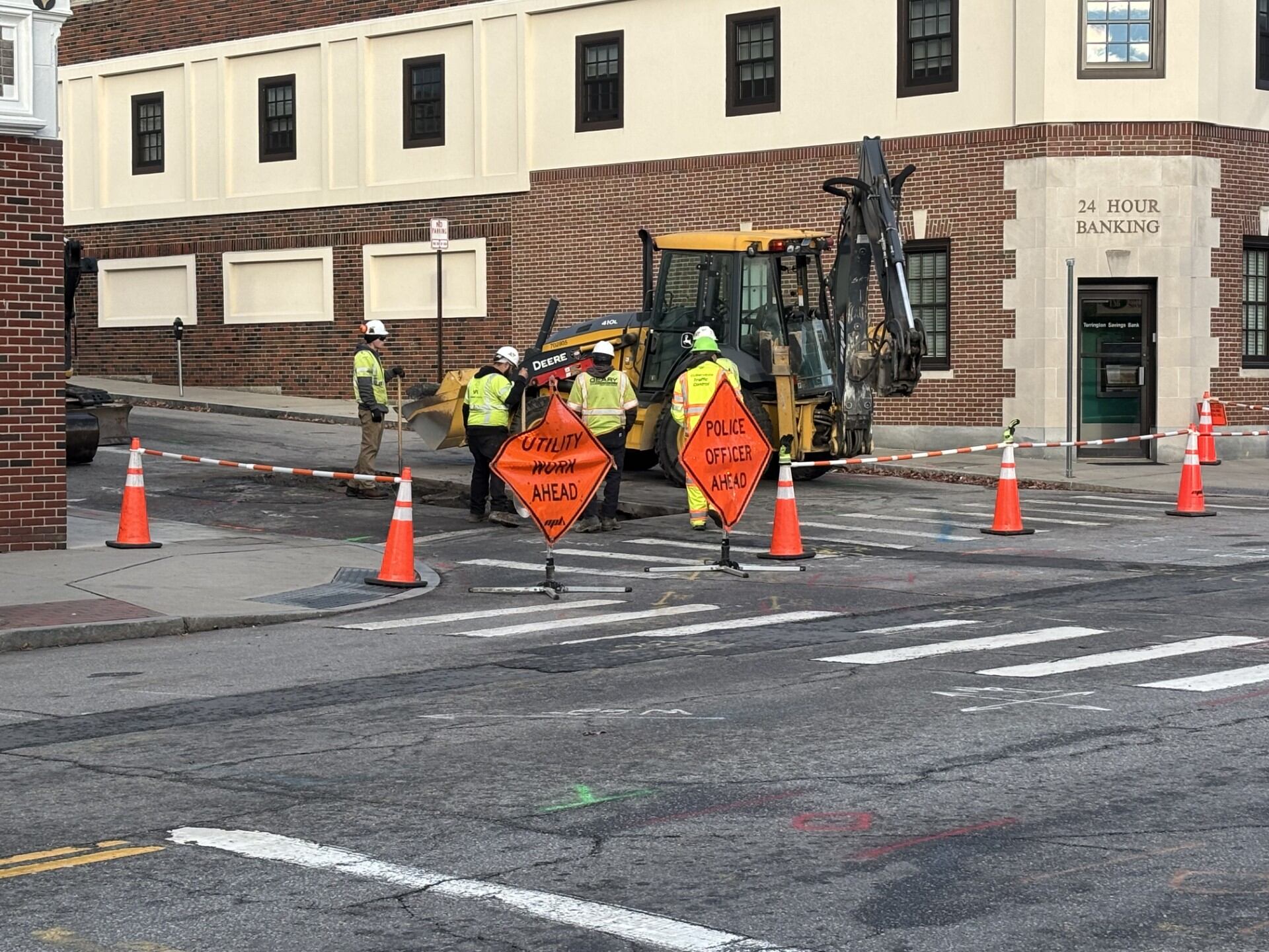 Gas line break closes road in Torrington