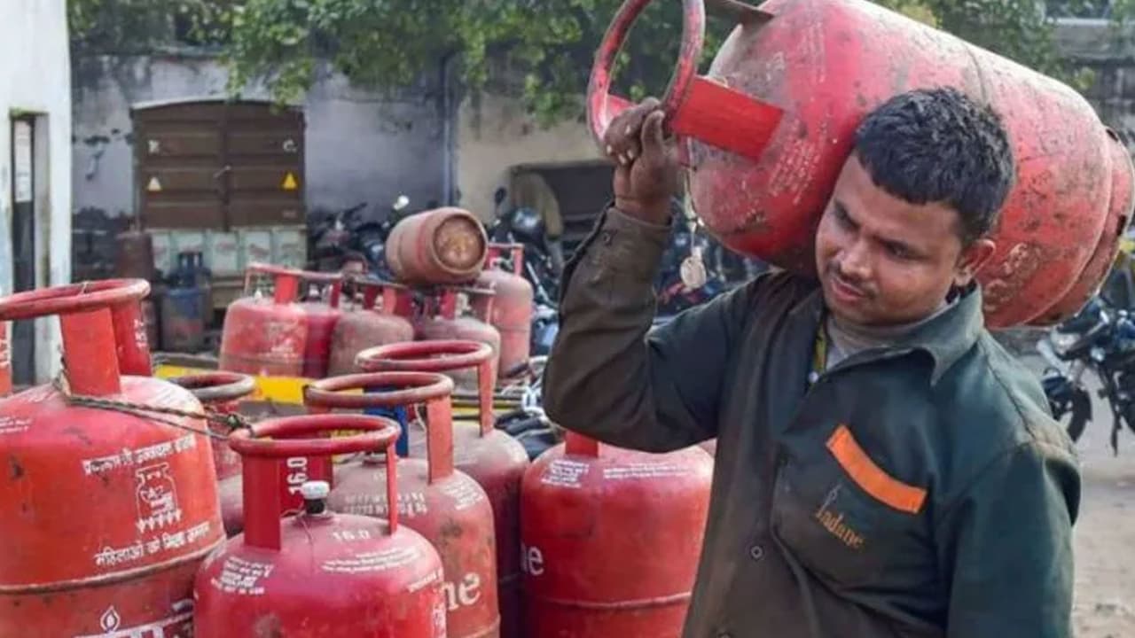 Gas Leakage: ఇంట్లో.. గ్యాస్ లీక్ అయినప్పుడు ఏం చేయాలి..?