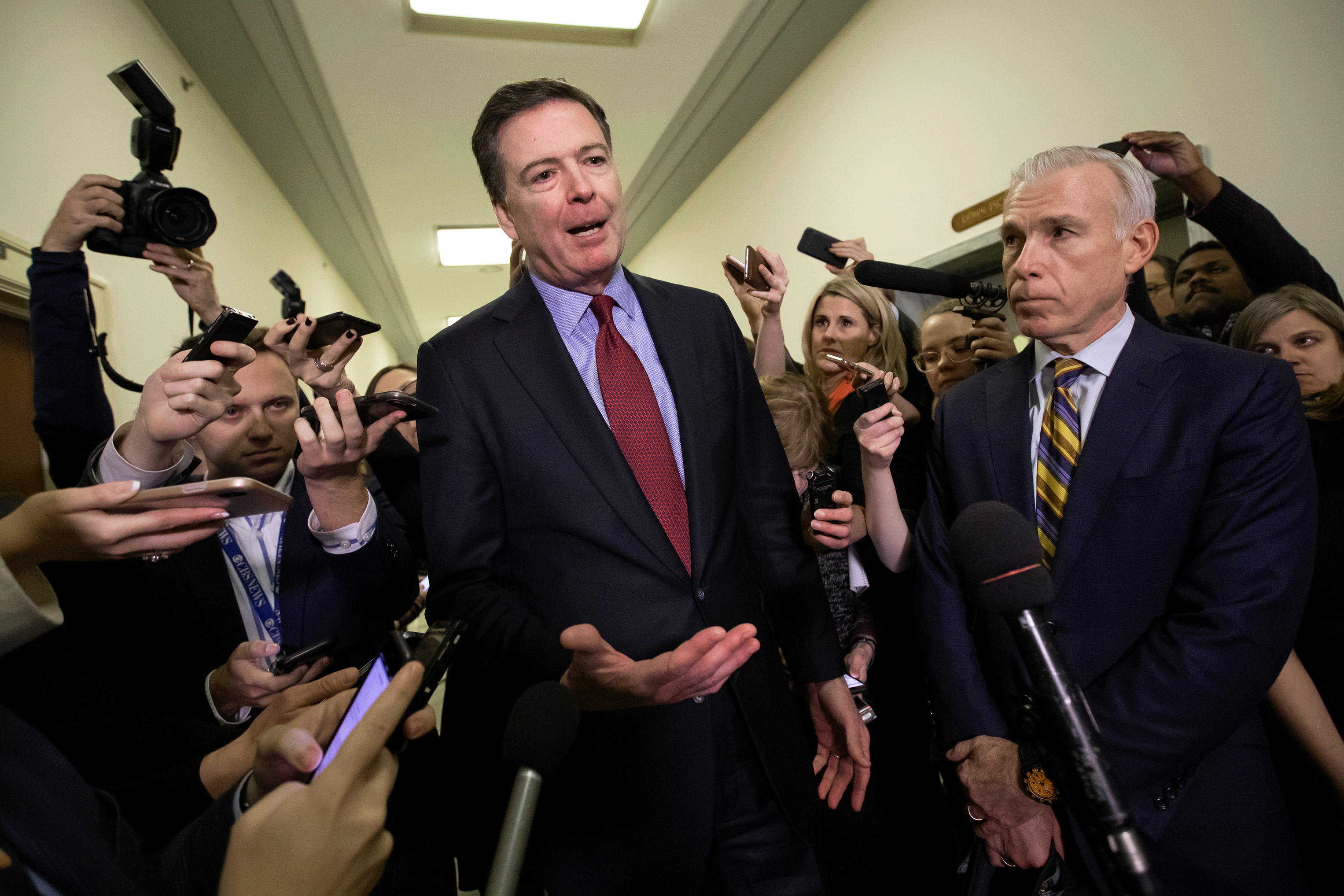 Los tres grandes problemas que podrían hundir el proceso contra Comey