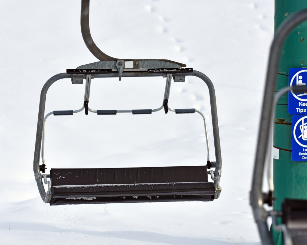 Teenage skier dies in horrific chairlift accident at Canadian resort