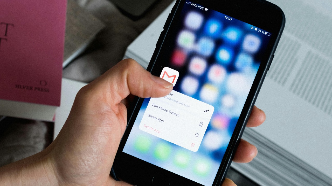 Gmail users urged to opt out of risky new feature