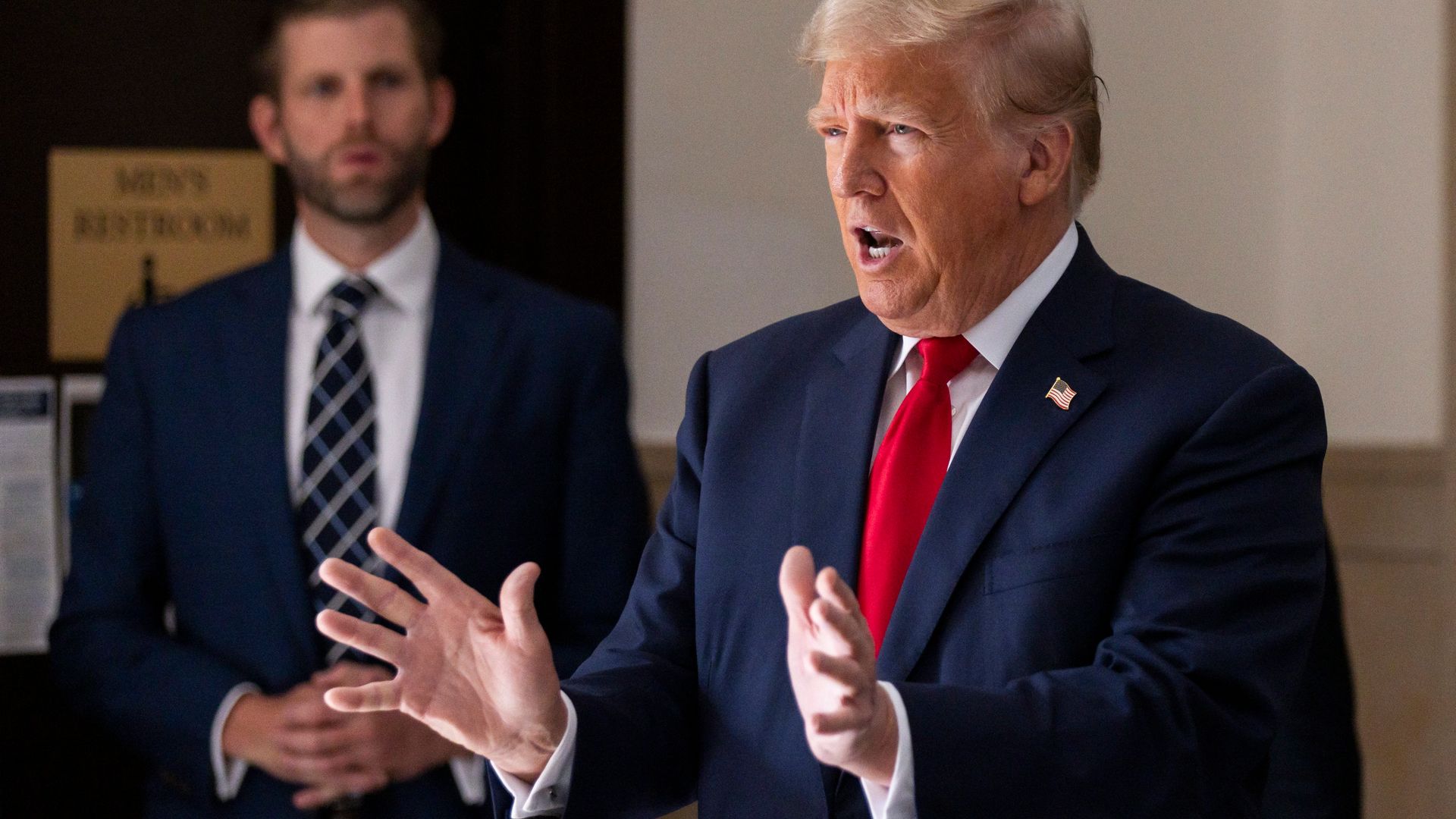 Bitcoin: Krypto-Crash kostet Familie von US-Präsident Donald Trump etwa  eine Milliarde Dollar