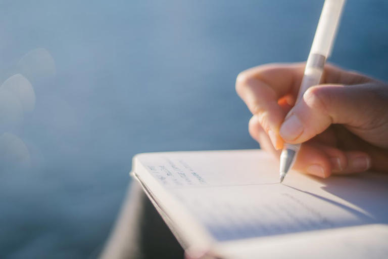 Writing builds resilience by changing your brain, helping you face ...