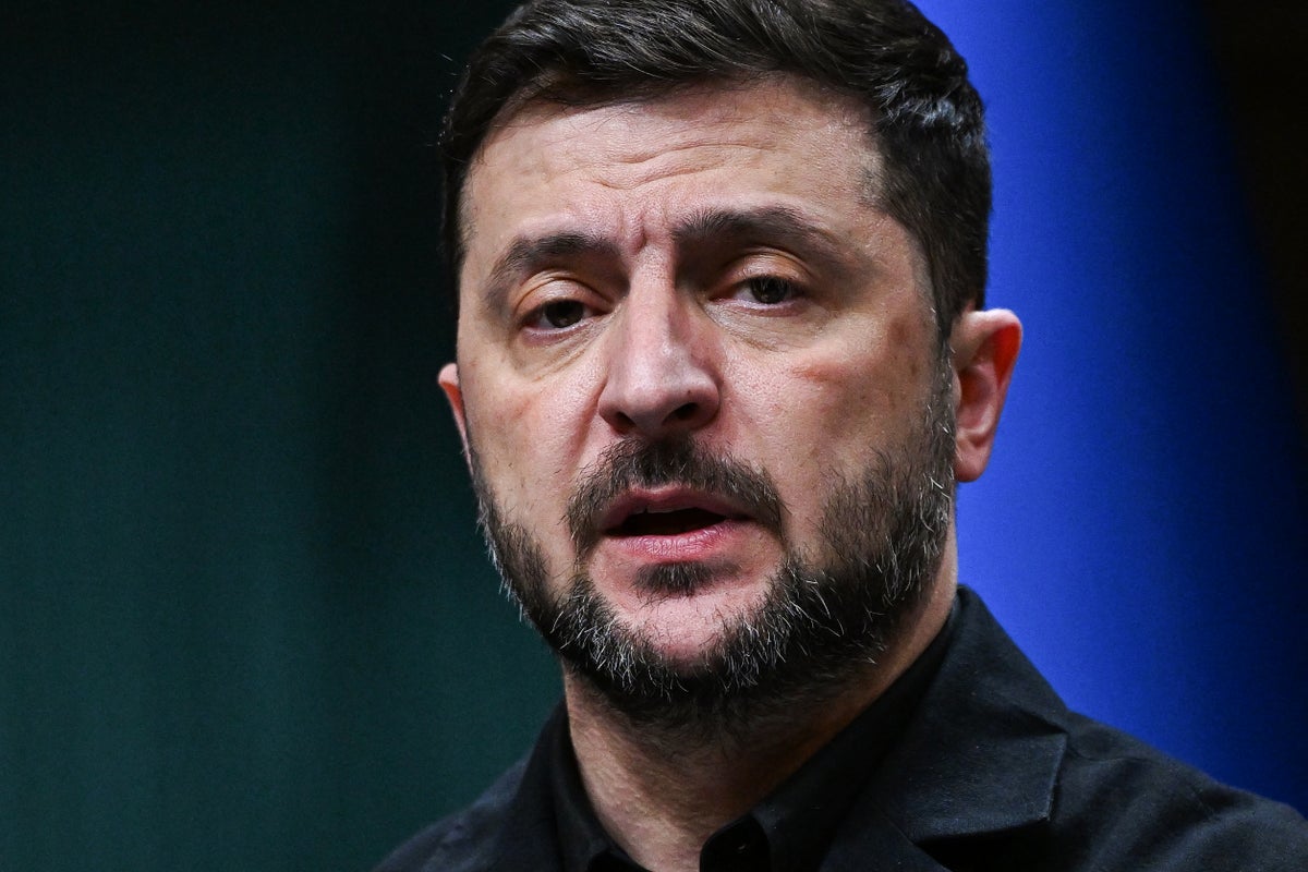 Ukraine war: Kyiv says Zelensky will never give up territory to Putin