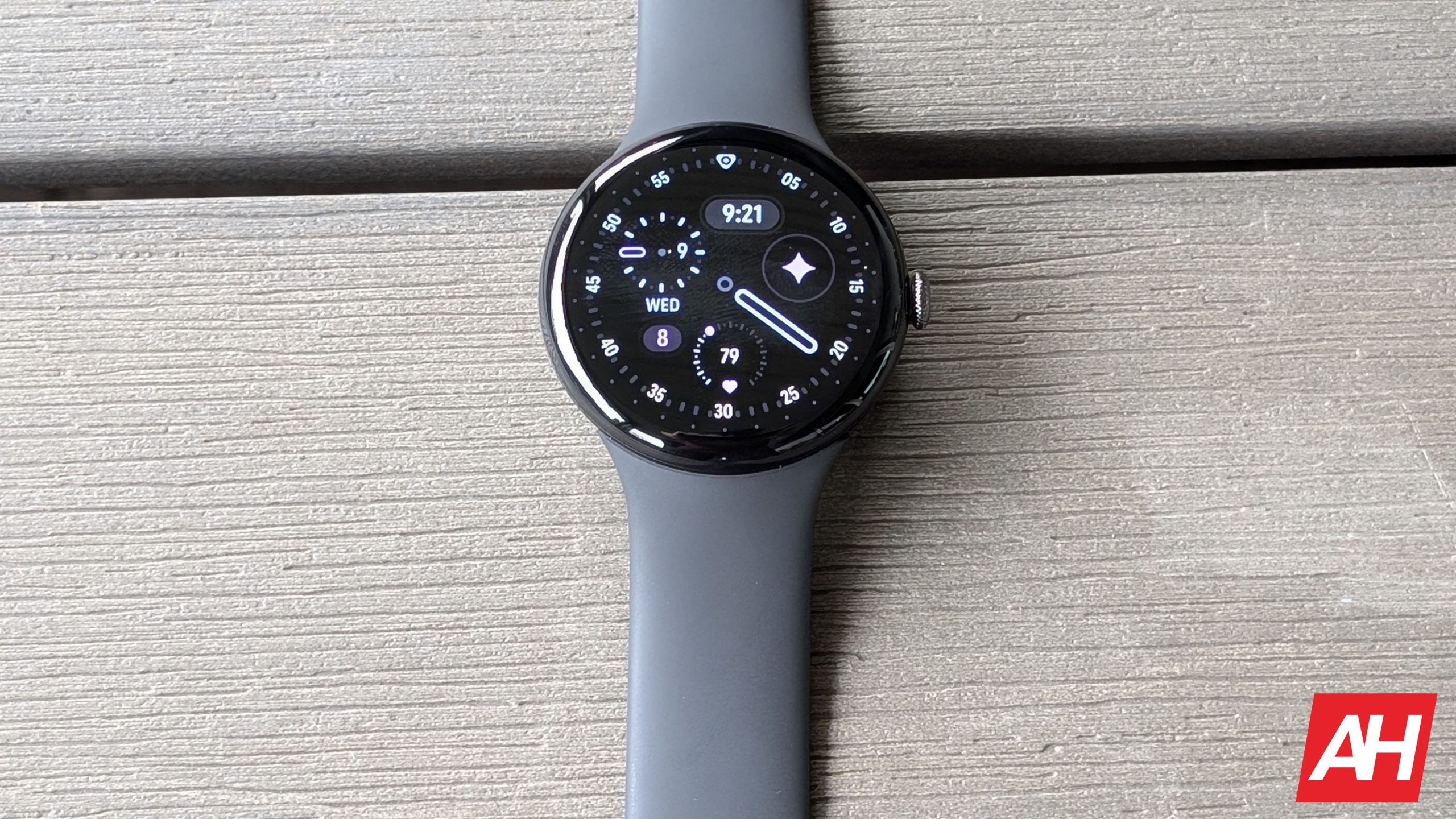 The double pinch Pixel Watch feature is live with the new update