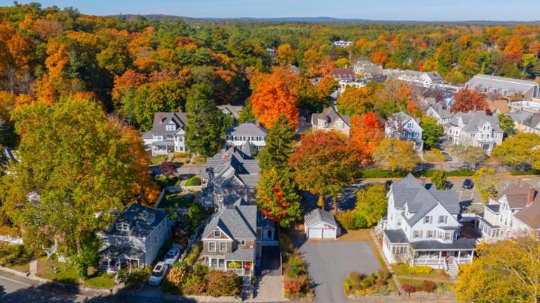 The Richest Suburb In Massachusetts Has A Cost Of Living That Will Make ...