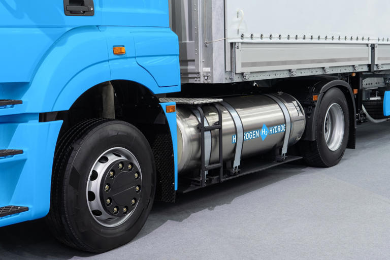Hydrogen Fuel Cell Haul Trucks a Growing Opportunity for Cleaner Mining