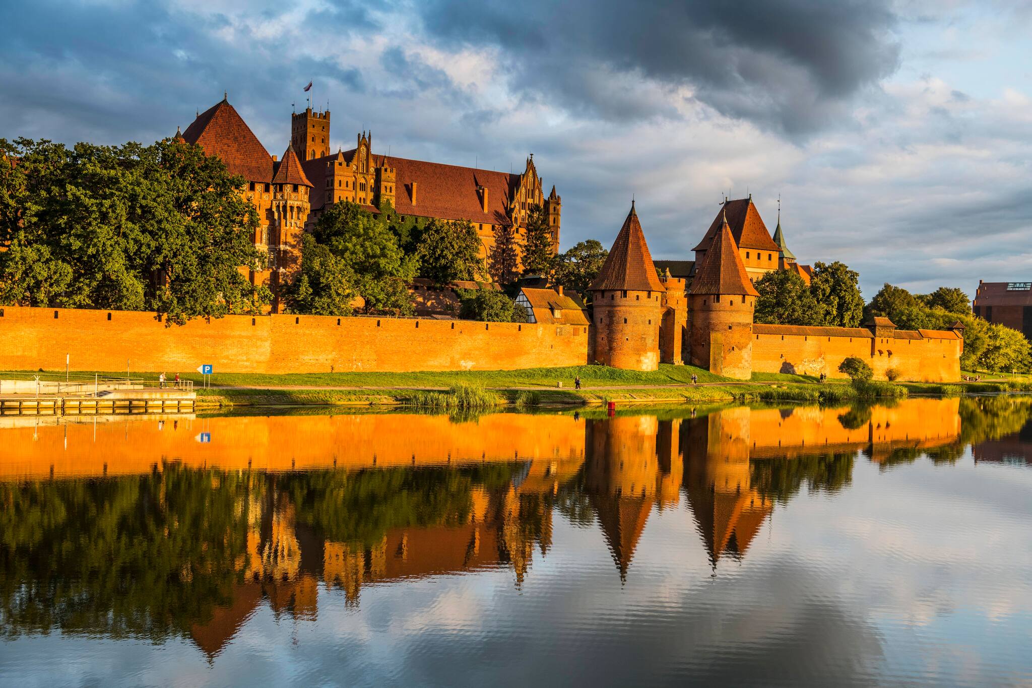 Wunderbar Grosste Burg Der Welt Ebenbild