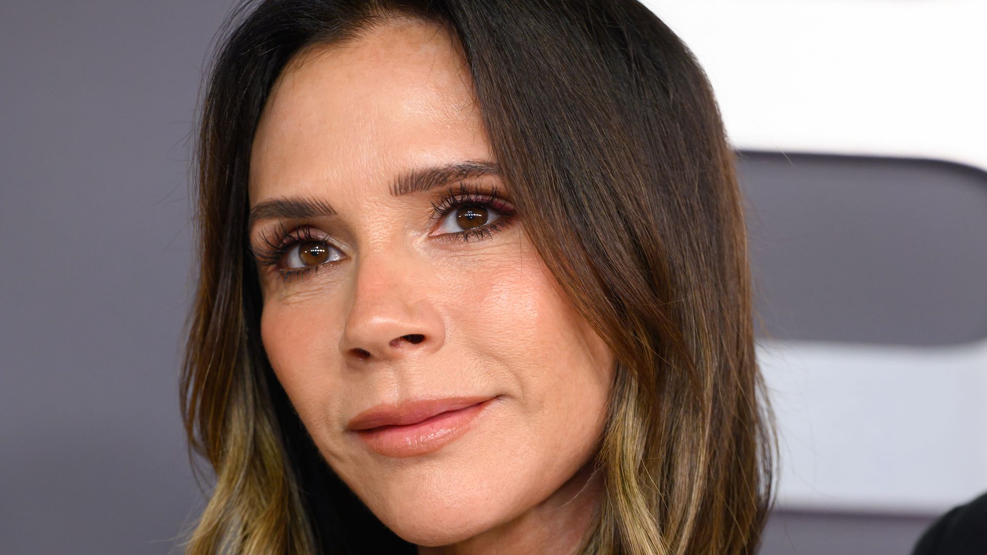 Victoria Beckham's 'opulent' new dress has Buckingham Palace written ...