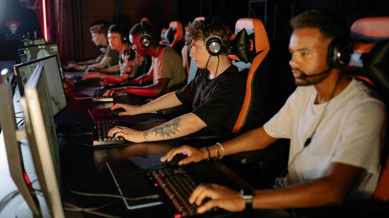 Is Professional Gaming A Viable Career Path? Here's Why Parents Still ...
