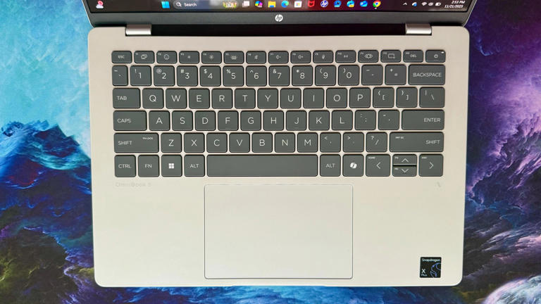 I tested (and tested) the HP OmniBook 5 14. Its battery won a CNET lab ...