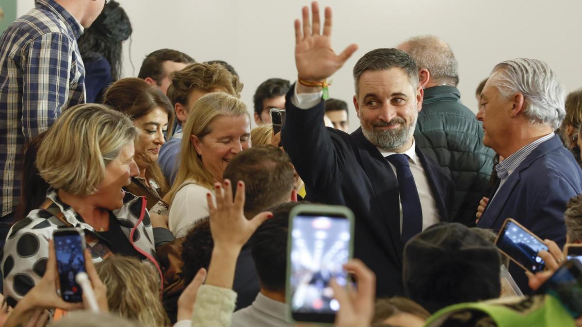 Abascal cree que «la mafia» de Sánchez «está acabada» y la ve dispuesta ...