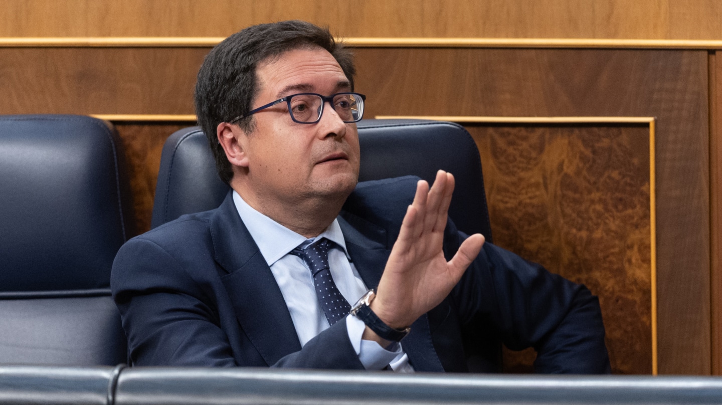 El Gobierno encalla en la negociación de la subida de sueldo de los ...