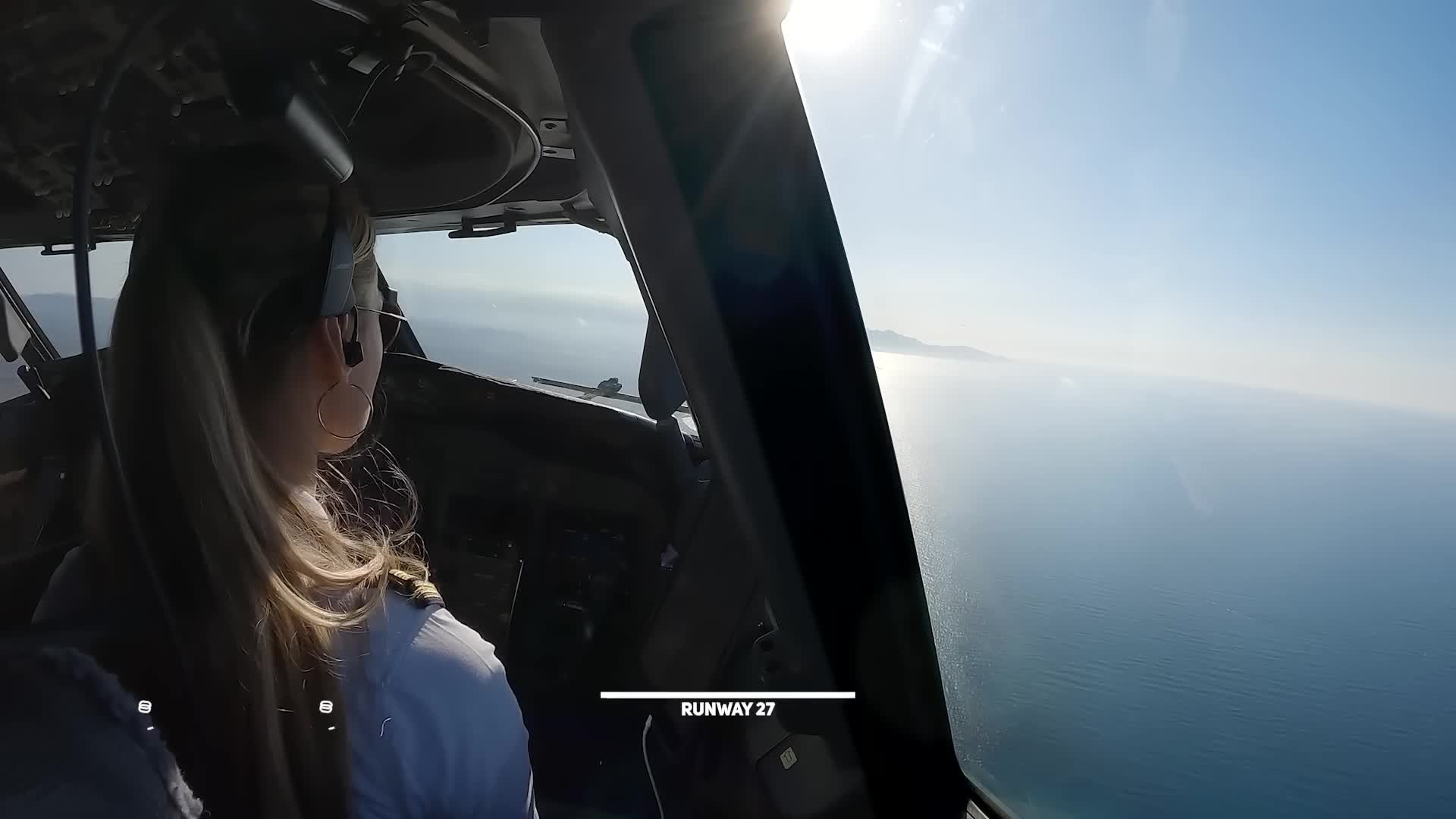 Boeing 737 stunning landing Crete Greece