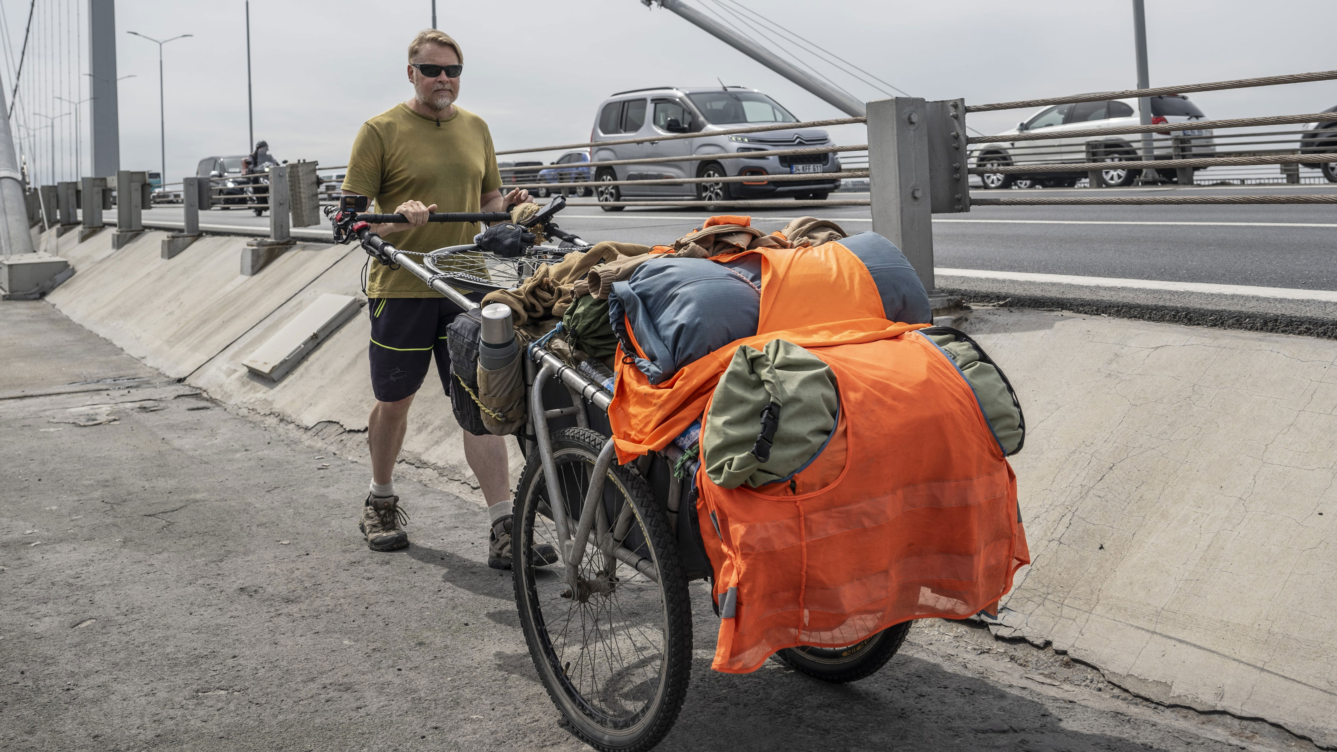Man Prepares to Finish 27-Year Walk Around the World