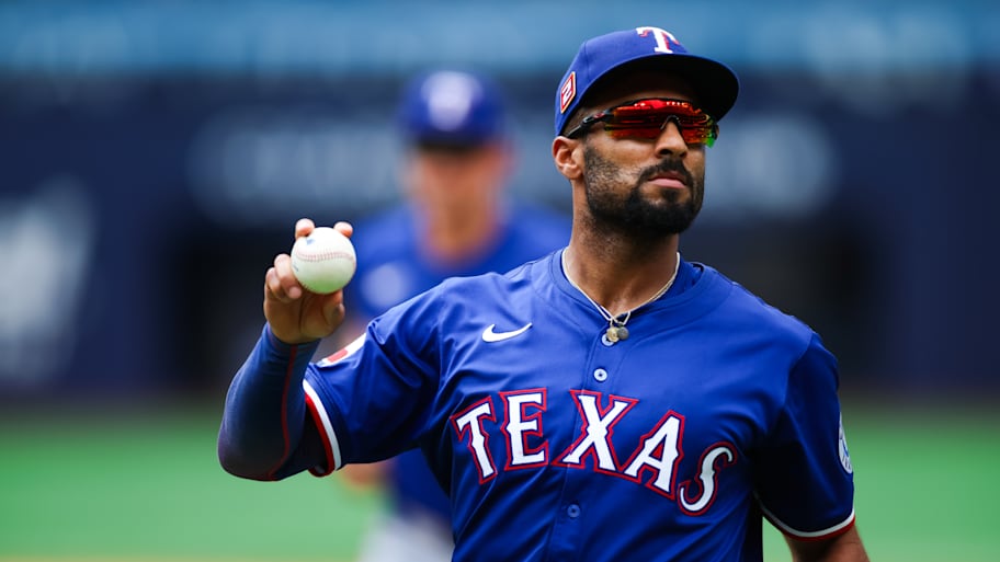 Mariners fans can't figure out rival Rangers' goal after baffling trade