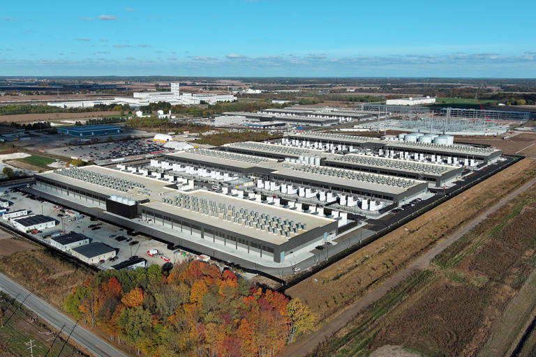 Amazon announces new $15 billion northern Indiana data center project