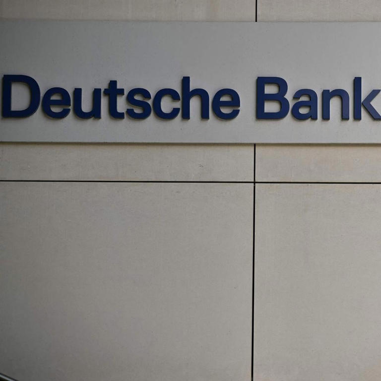 AfD-Vertreter zu Treffen eingeladen: Deutsche Bank kündigt Vertrag mit ...