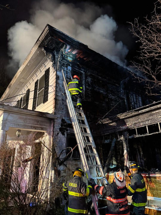Mutual aid activated as fire rages through 1871 Geneseo house