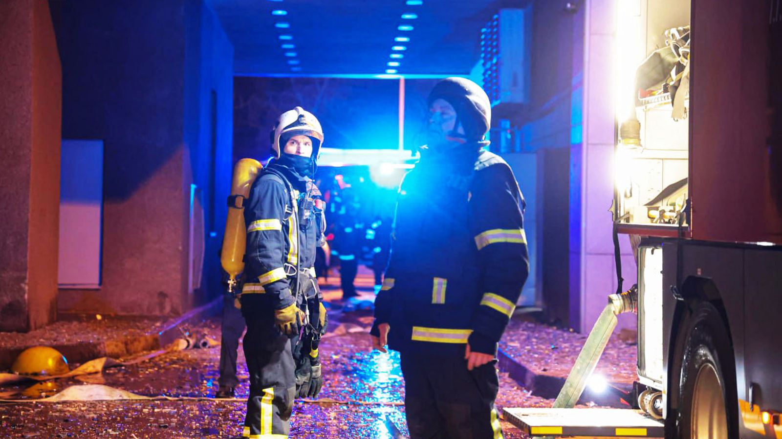 Overnight attacks in Russia and Ukraine as Zelenskyy eyes talks with ...