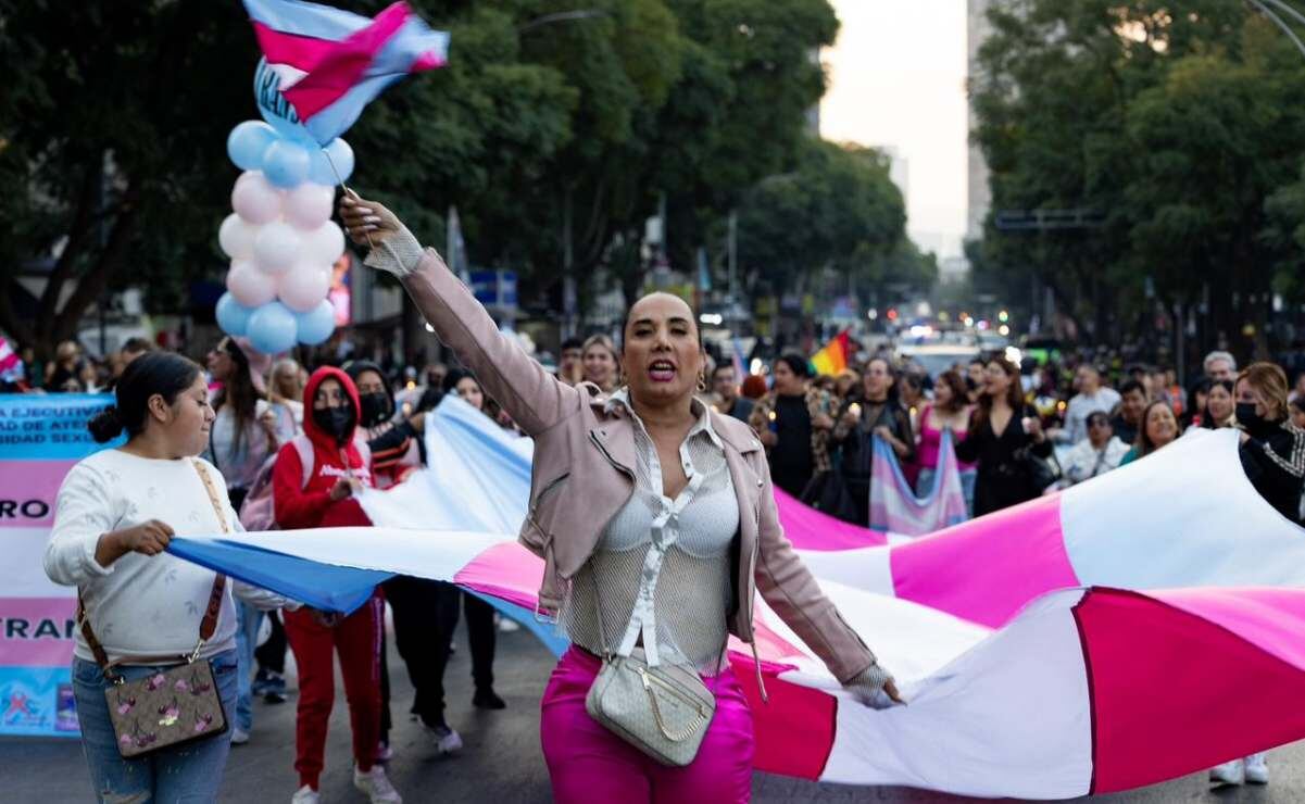 Protesta trans en Centro Histórico de la CDMX; colectivos exigen ...