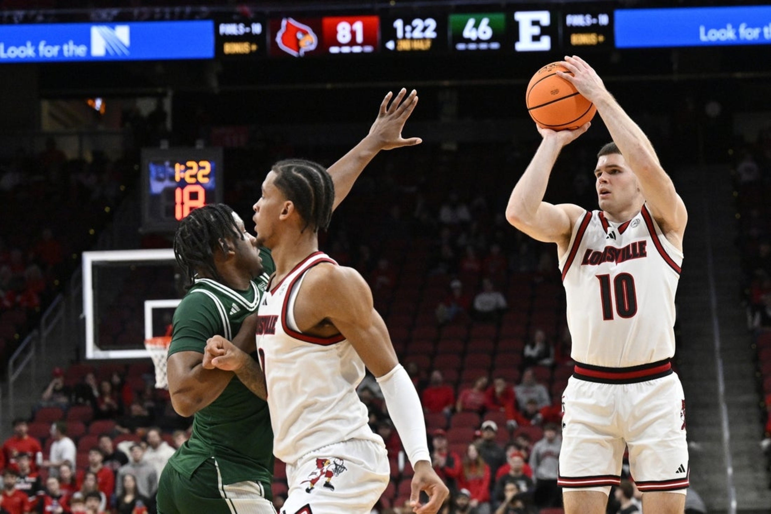 No. 6 Louisville uses defense, 3-pointers to tackle Eastern Michigan