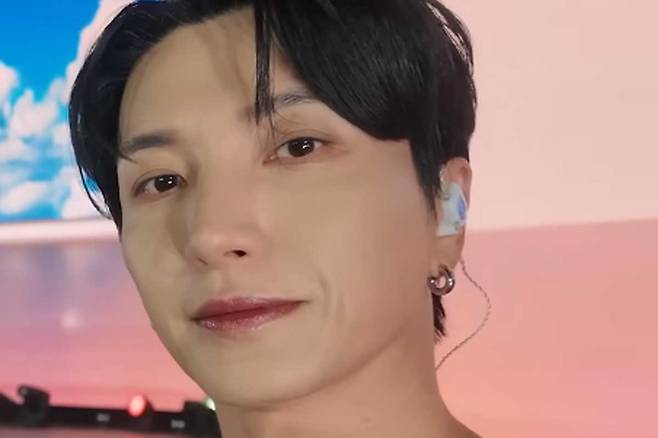 SUPER JUNIOR・イトゥク、練習生時代に歌手に告白→事務所に反省文を5枚提出