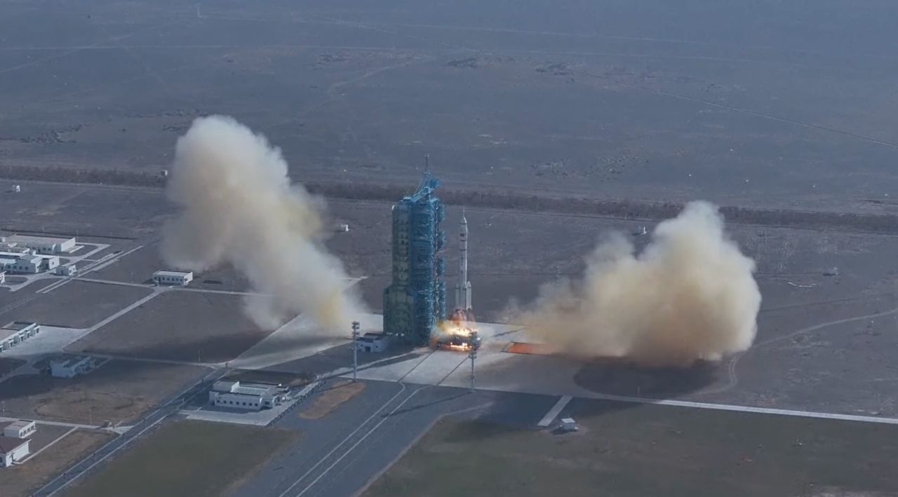 China launches uncrewed Shenzhou capsule for 3 astronauts stuck on ...