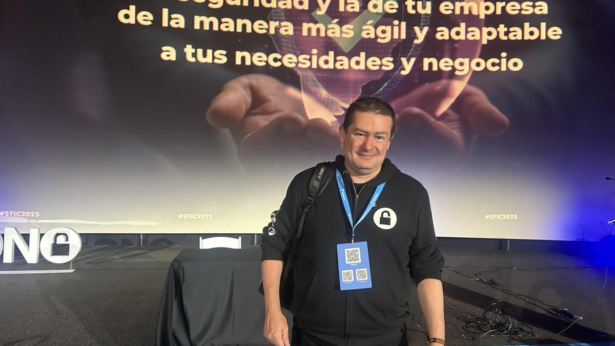 Román Ramírez, hacker: «La IA y el escenario cuántico van a ser ...