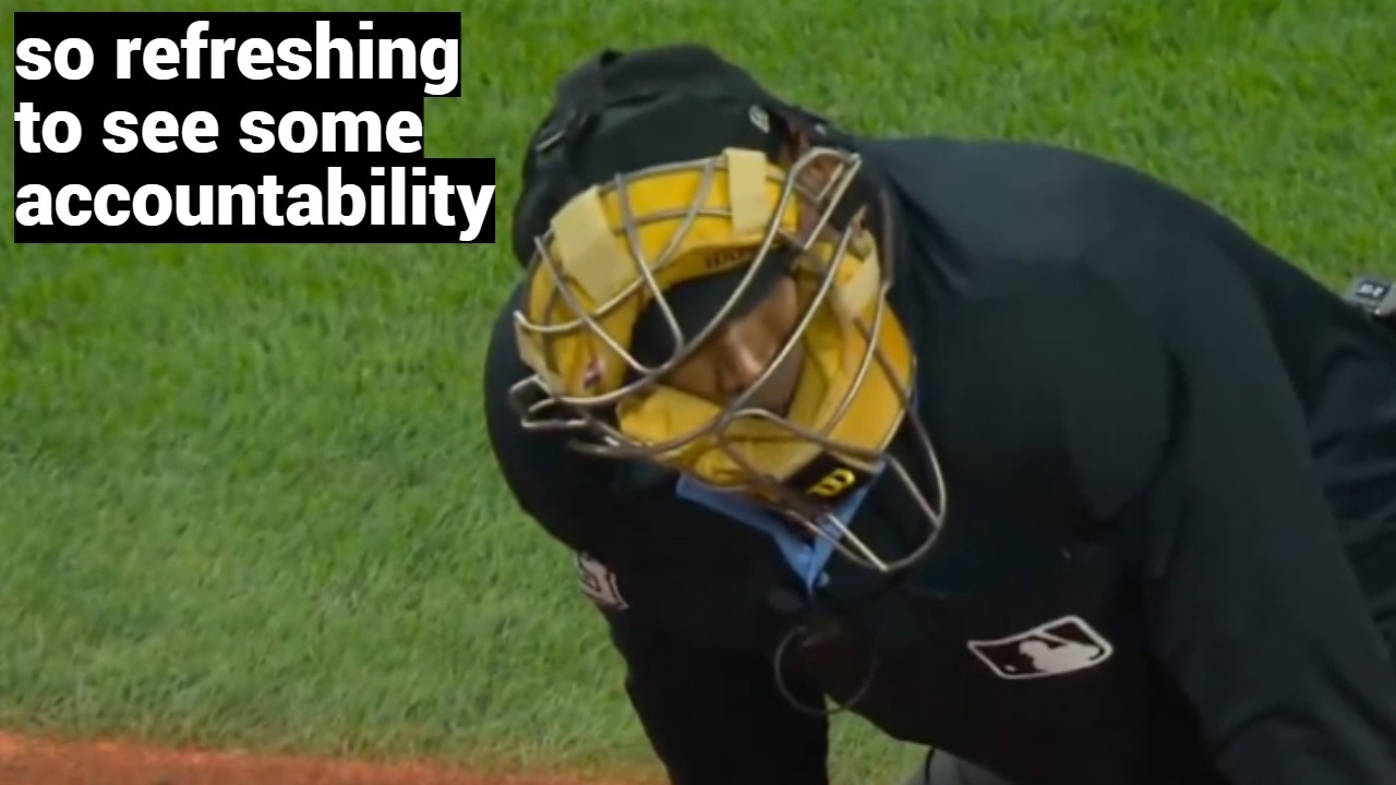 This is a level of humility you never see from MLB umpires<br><br>