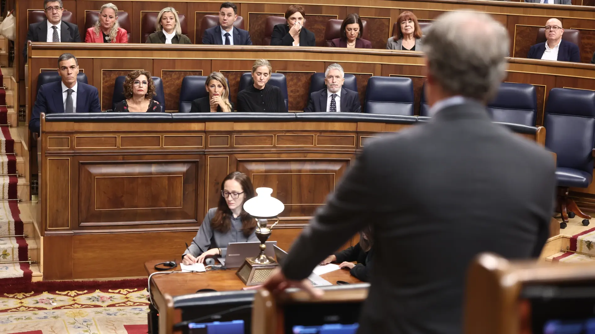 El Gobierno se resigna a pedir al PP que le apruebe la senda de déficit ...
