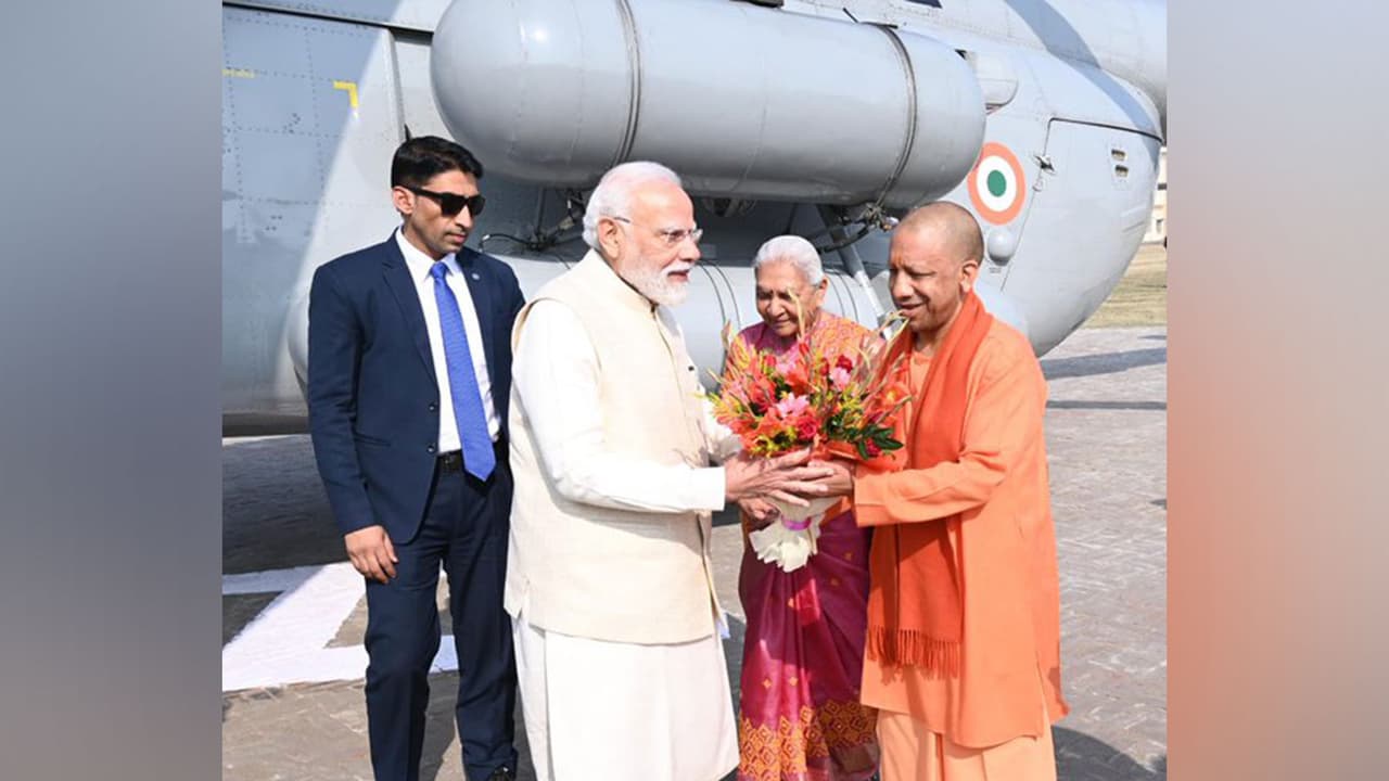PM Modi holds roadshow in Ayodhya, to hoist flag on Ram Temple spire
