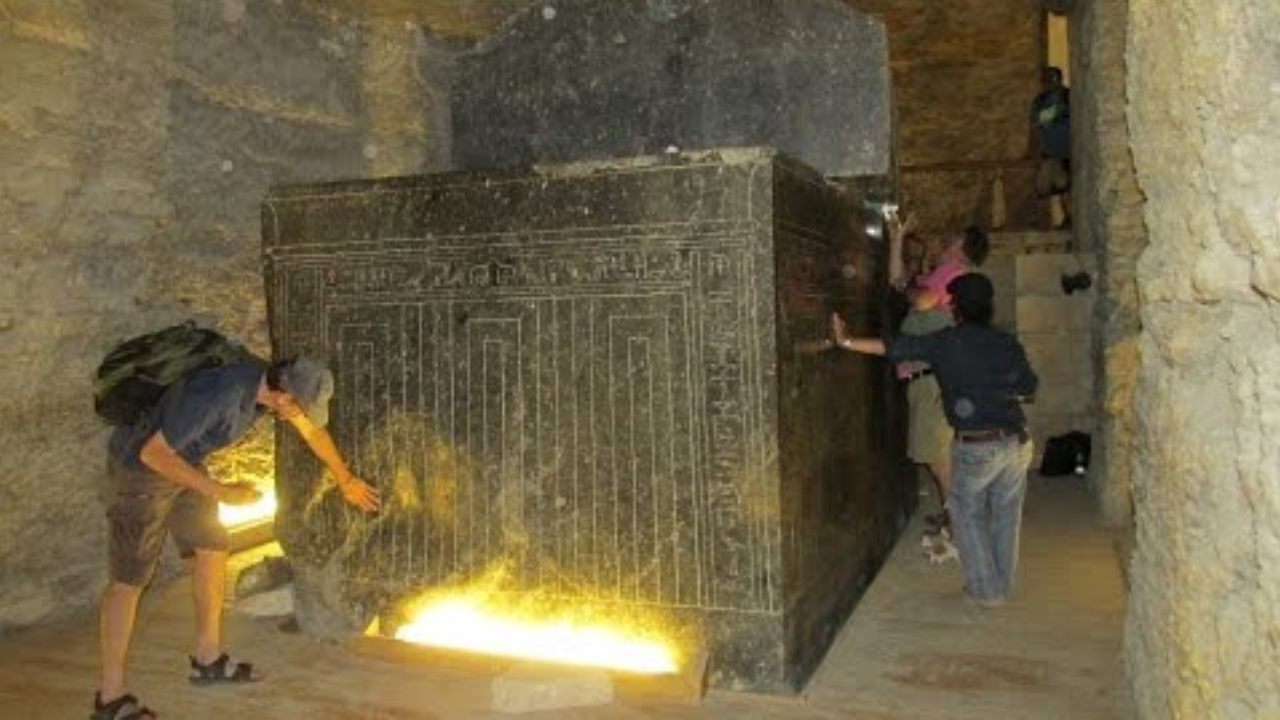 Lost Ancient High Technology of Egypt: The Mystery of the 100-Ton Stone ...